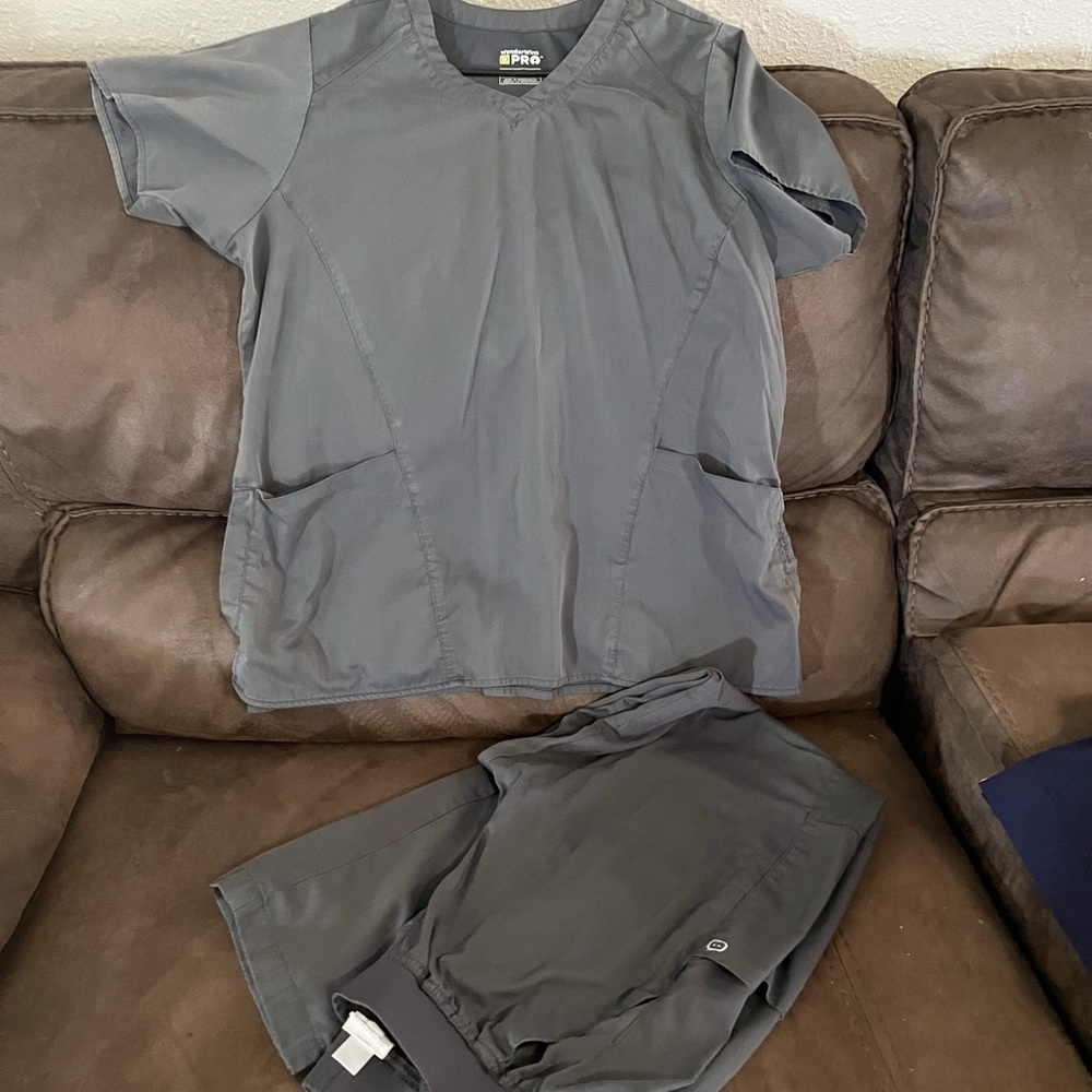 🖤Like New Womens WonderWink Pro Charcoal Grey Scrub Set Large